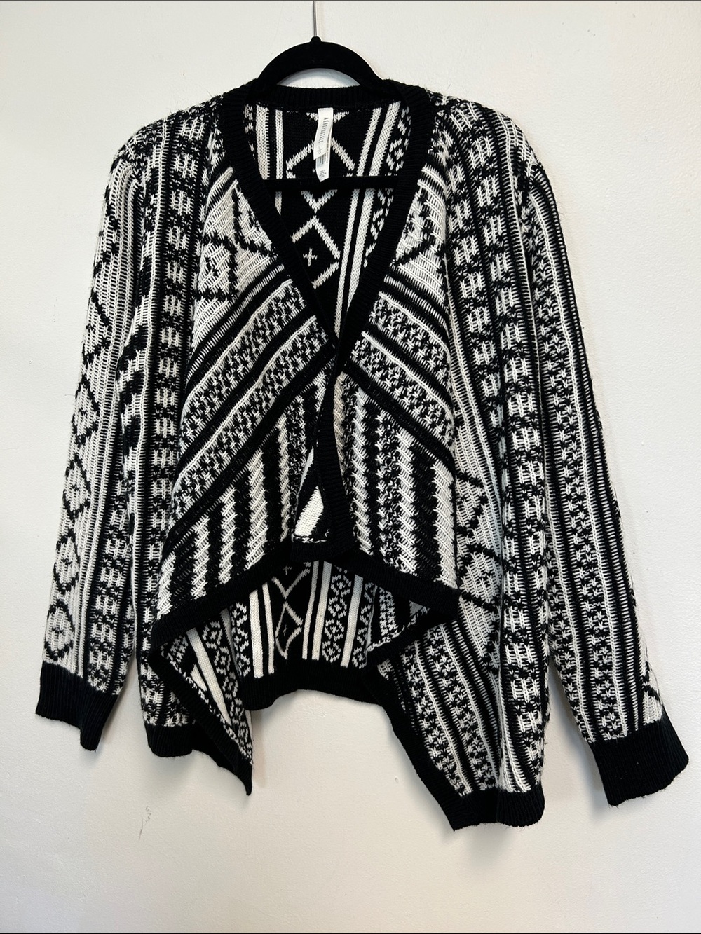 Aeropostale Open Front Relaxed Fit Black & White Knit Sweater Cardigan Womens L